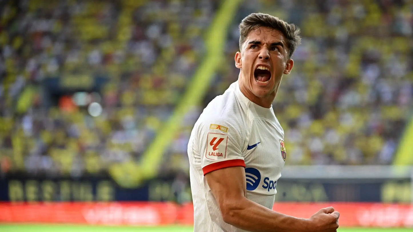 Barcelona 2023/24 Away Gavi - L