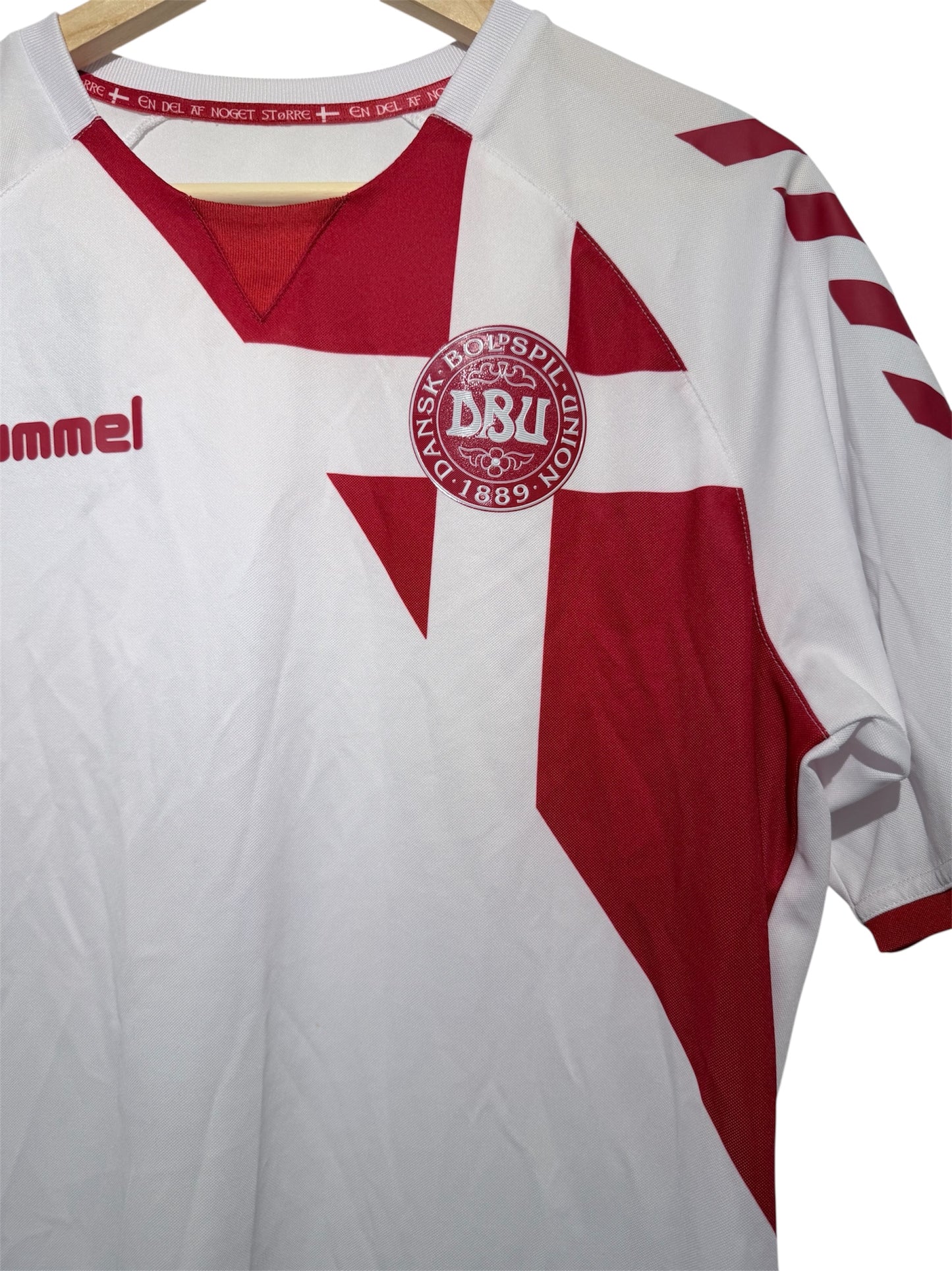 Denmark 2016/17 away - L