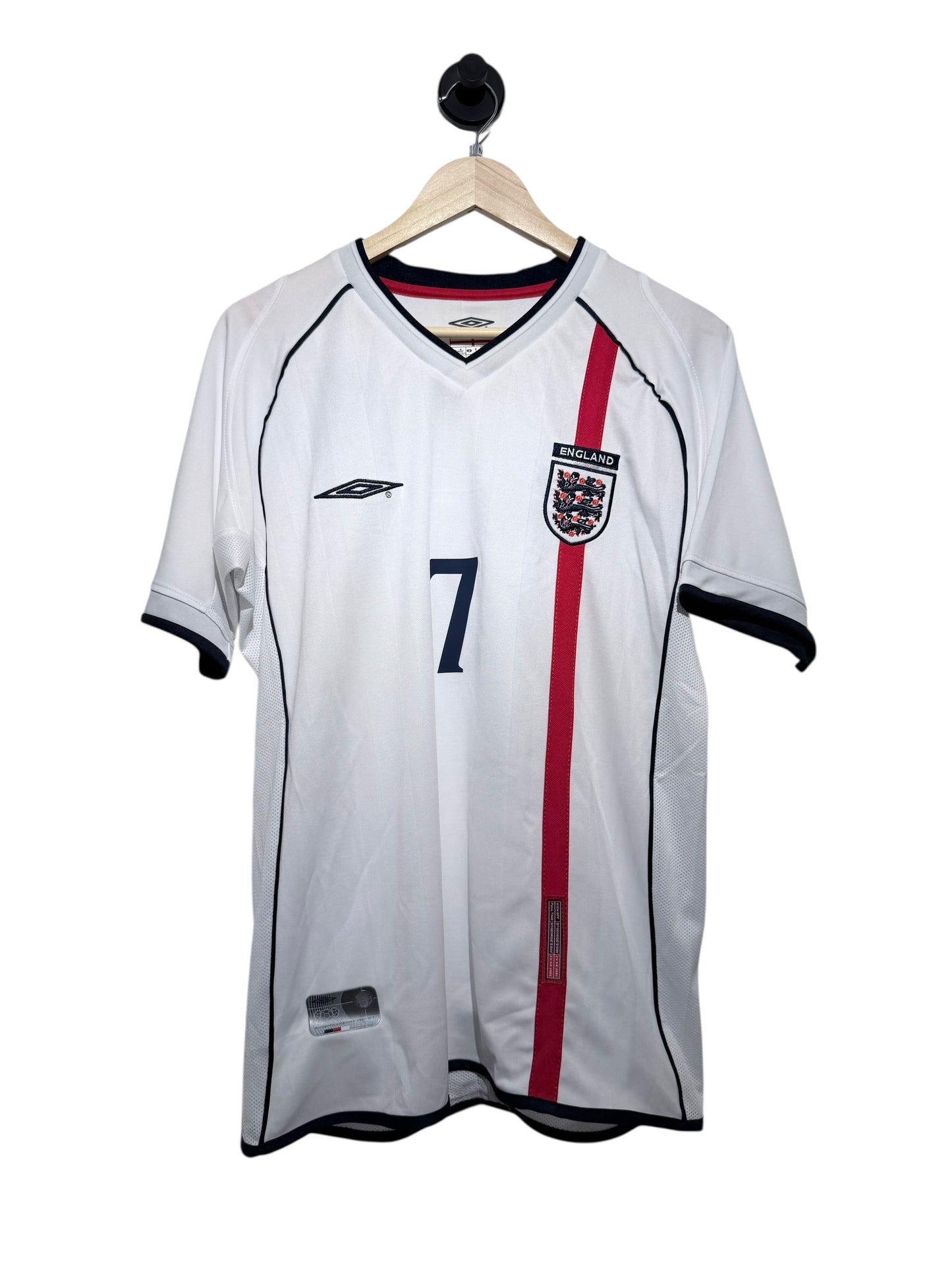 England 2002 at home Beckham - M