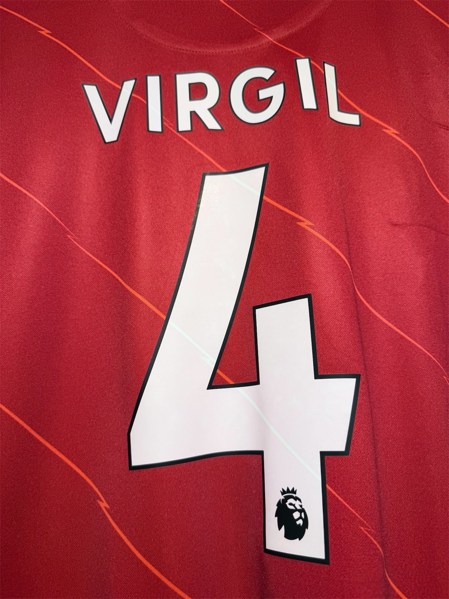 Liverpool 2021/22 Home Van Dijk - L